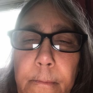 Meet your Posher, Jeannette